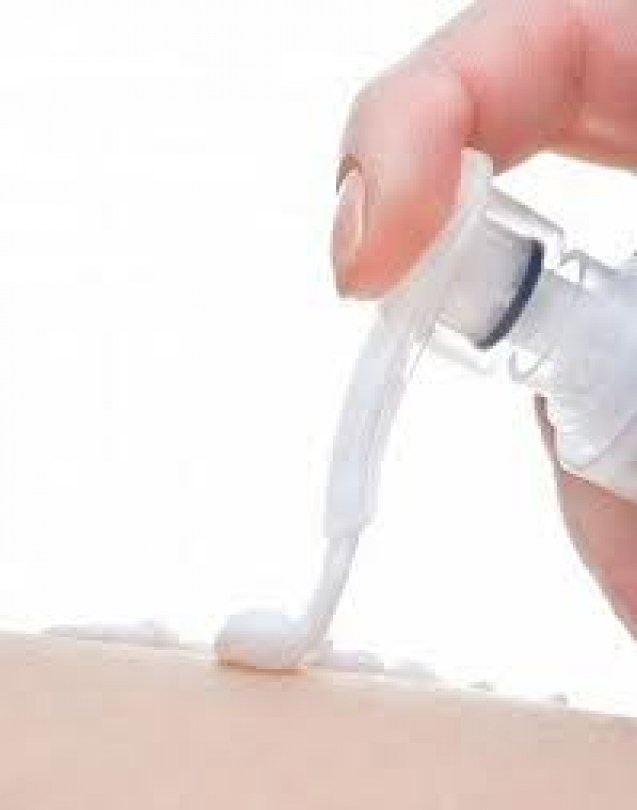 Acemoll OE (dycaprylyl ether)