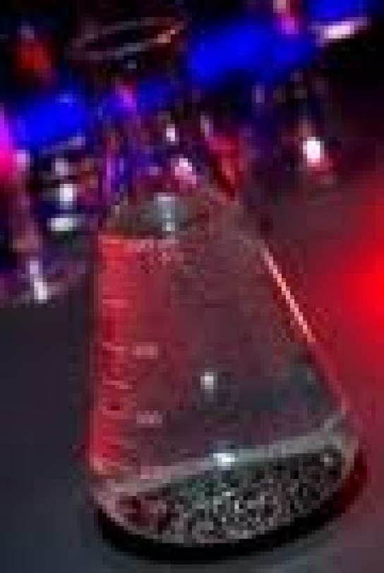 Peg-7 glyceryl cocoate