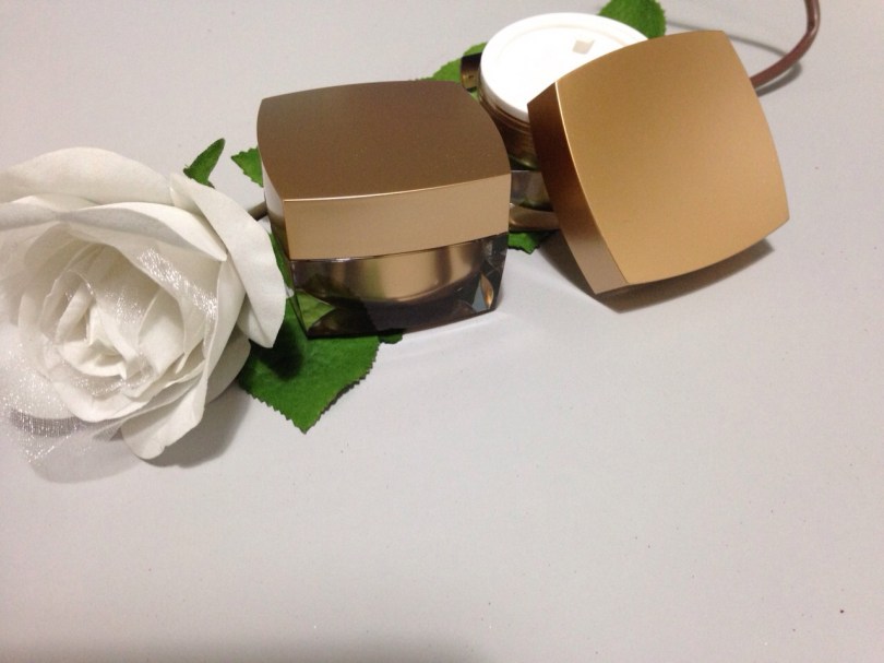 Vaso in acrilico dorato sifter incluso